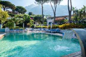 Paradiso Garden Resort Suite & Charme with warm Thermalpools and Beach